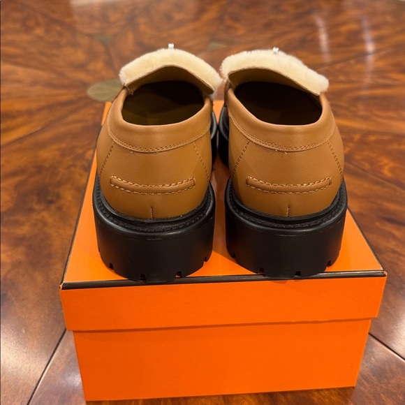 Hermes Icone Shearling loafer new in box - Picture 6 of 11